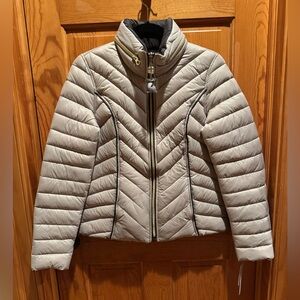 NWT Nautica Women's REVERSIBLE  platinum/ chocolate packable Jacket